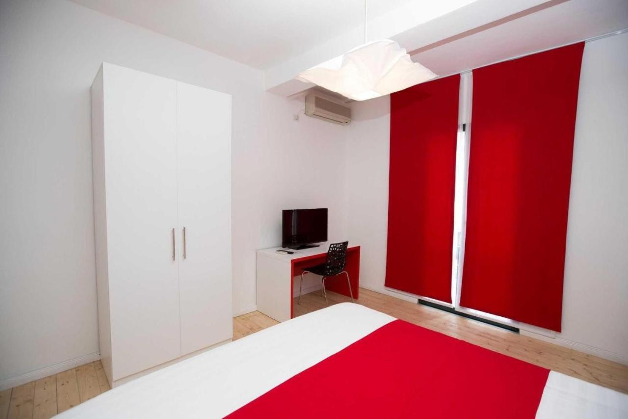 Hotel Rimini Tirana Buitenkant foto
