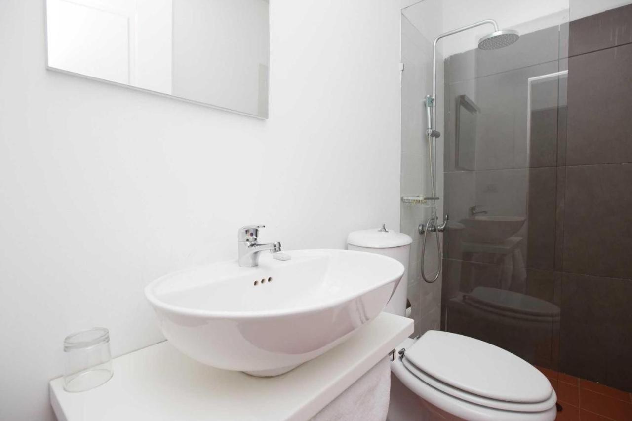 Hotel Rimini Tirana Kamer foto